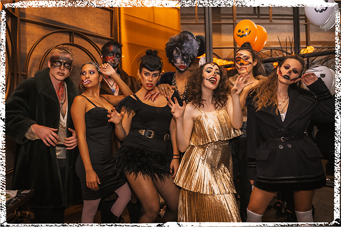 chalkborder_IT_frightcostumes_20241013 chalkborder_IT_frightcostumes_20241013